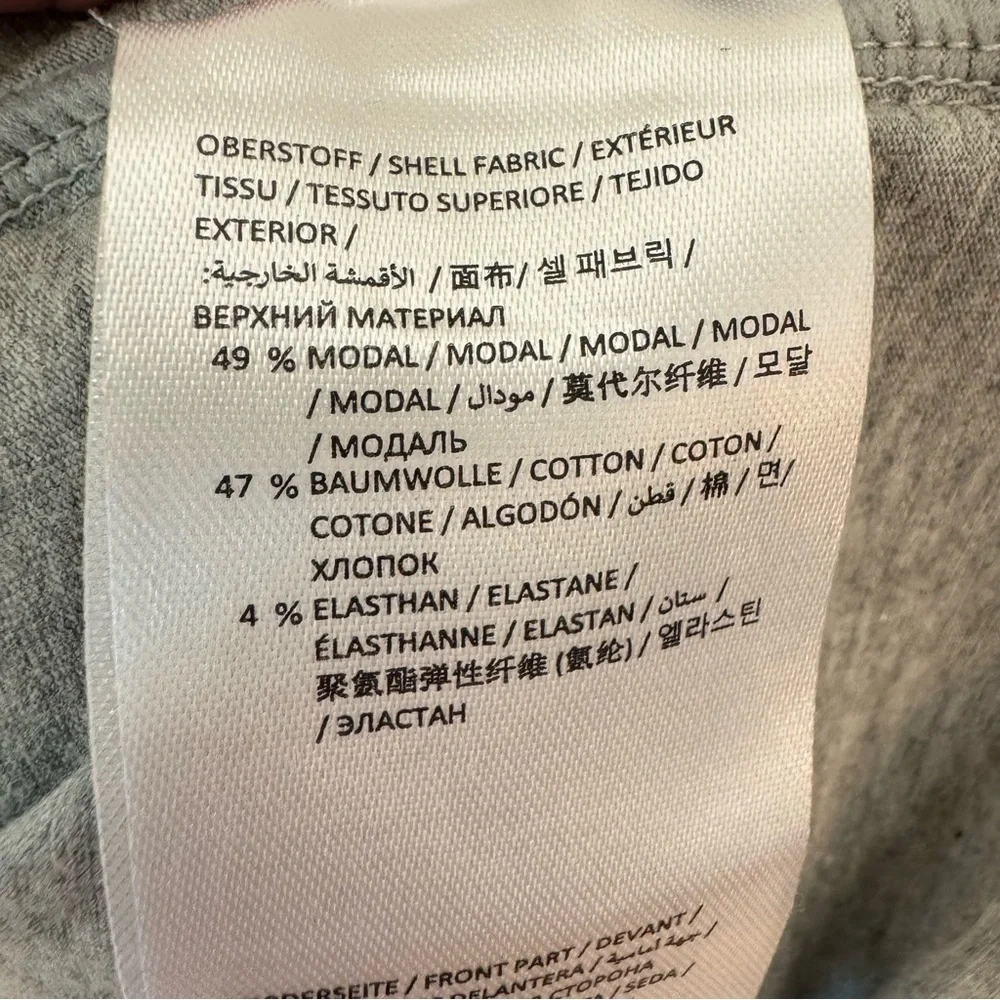 DOROTHEE SCHUMACHER Grey Satin Jersey Sleeveless Top Size 3/Medium - Picture 11 of 14